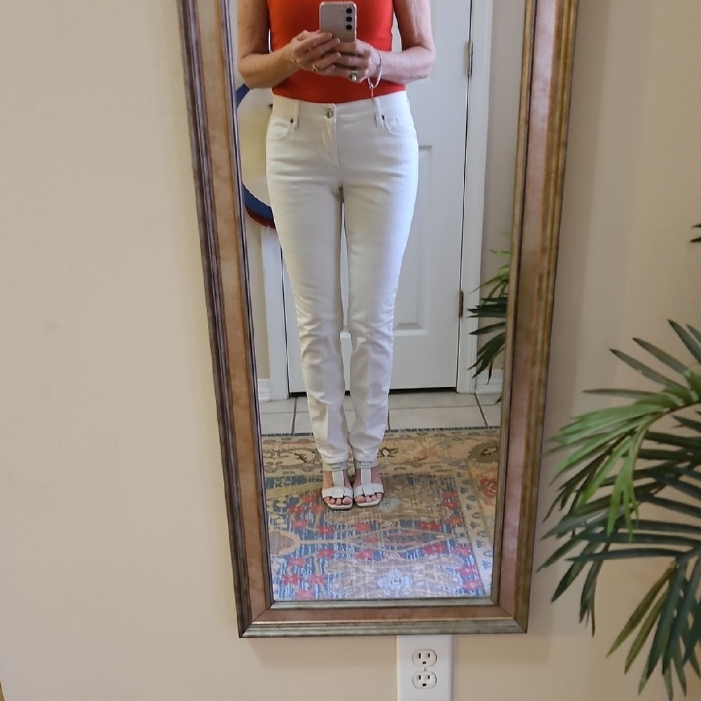 4/$10 Lou & Grey White Skinny Jeans